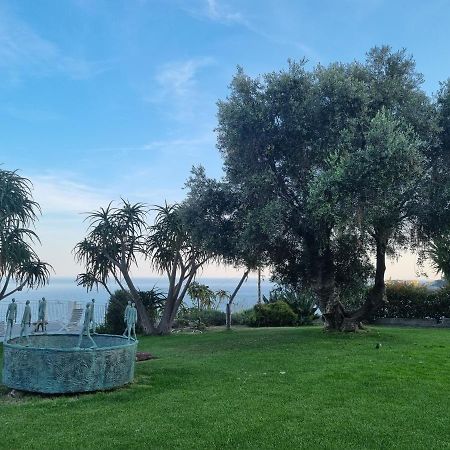 Agriturismo La Tuffatrice Imperia Esterno foto