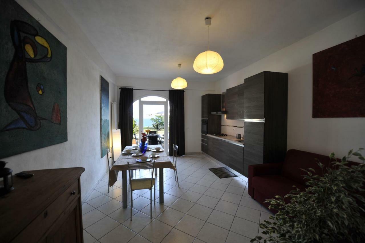 Agriturismo La Tuffatrice Imperia Esterno foto