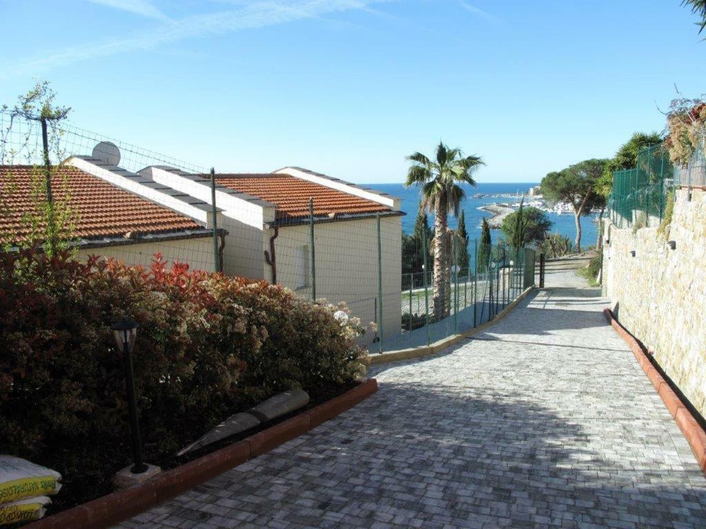 Agriturismo La Tuffatrice Imperia Esterno foto