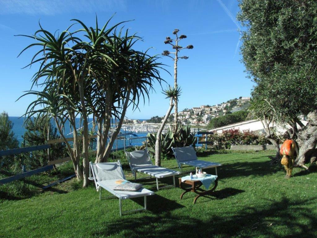 Agriturismo La Tuffatrice Imperia Esterno foto