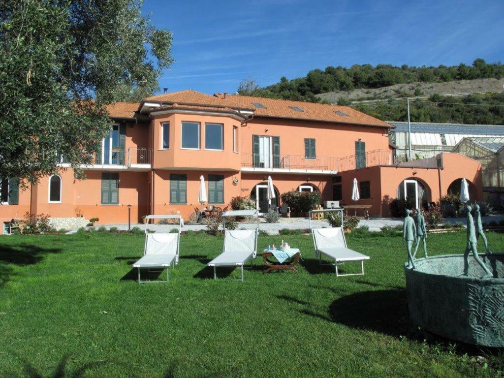 Agriturismo La Tuffatrice Imperia Esterno foto